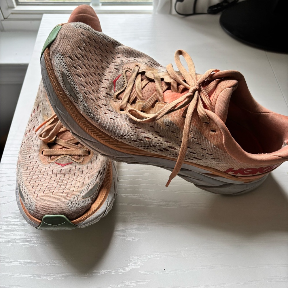 Hoka Clifton 9 Women's Athletic Shoes in Peach and Green